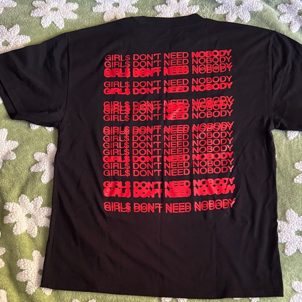 Brand New Dom Dolla Girl’s Don’t Need Nobody t shirt, XL